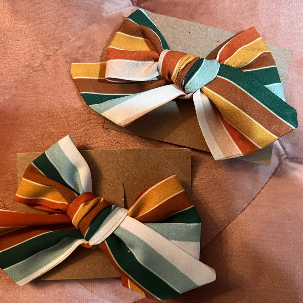 Set of 2 striped hair-bows
